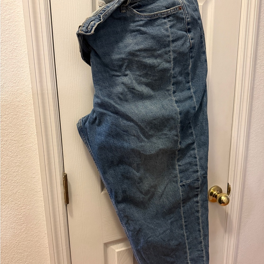 Womens High-Rise Barrel Leg Jean